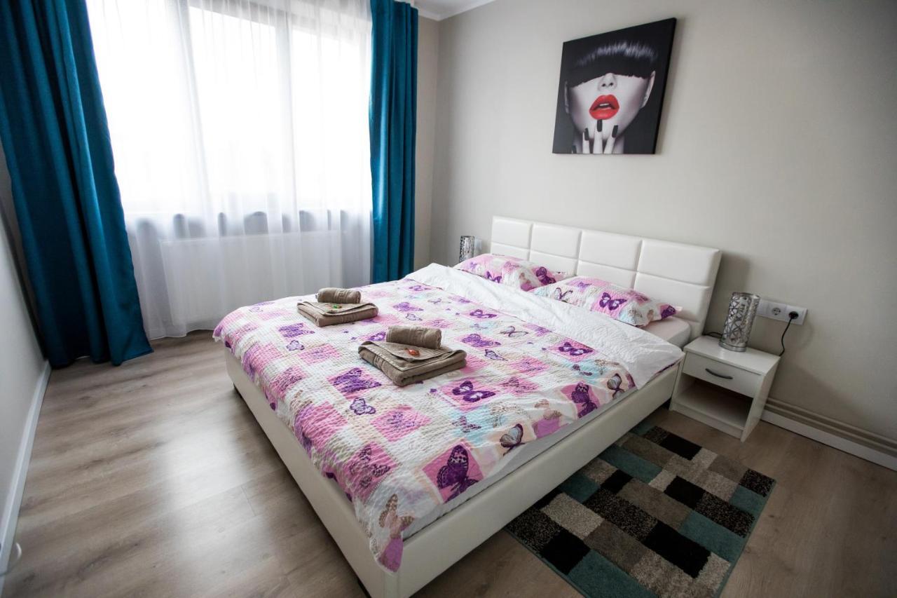 Travel Homzzz Central Apartments - Tusnad Тиргу-Муреш Екстер'єр фото