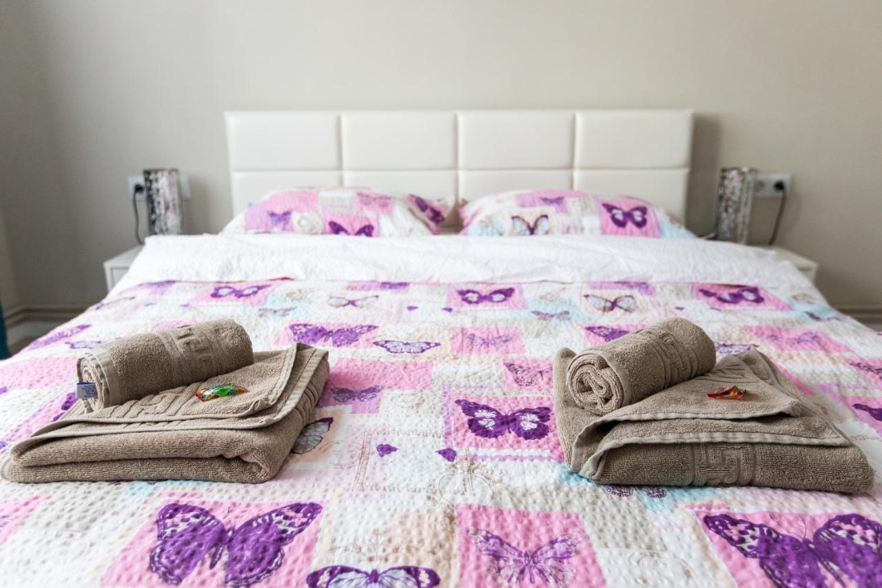 Travel Homzzz Central Apartments - Tusnad Тиргу-Муреш Екстер'єр фото