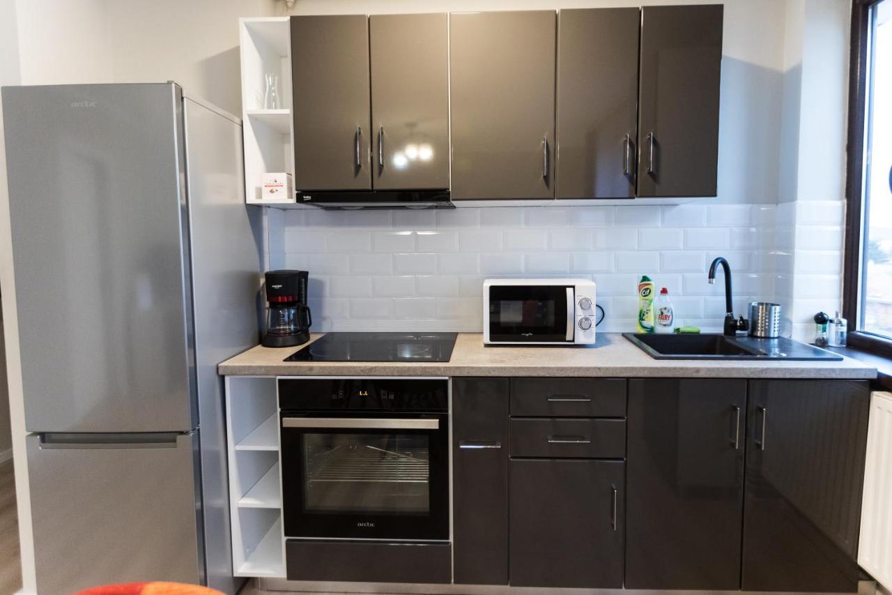 Travel Homzzz Central Apartments - Tusnad Тиргу-Муреш Екстер'єр фото
